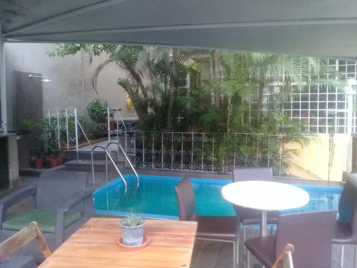 Hangar Rio Hostel リオデジャネイロ エクステリア 写真
